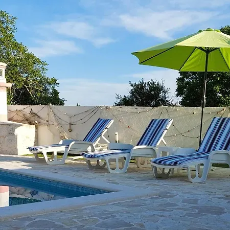Roza 1 Apartment