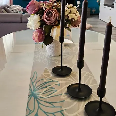 Apartment Roza 1 Marina