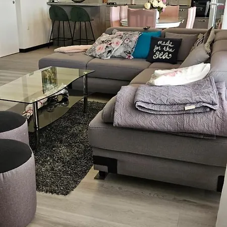 Roza 1 Apartment Marina
