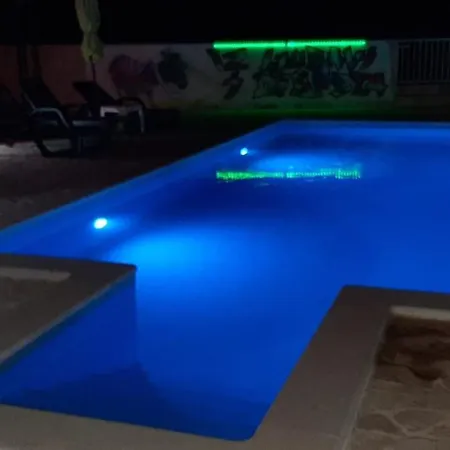 Roza 1 Apartment *