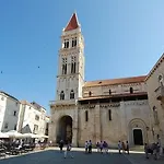 Daire Roza 1 *